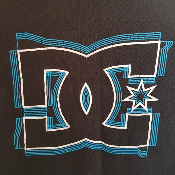 Black DC t-shirt - Picture 2 of 3
